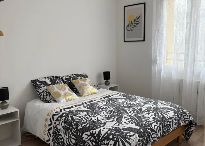 Holiday home Maison Des Vignes Veyre-Monton